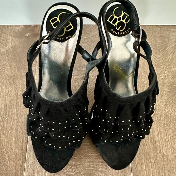 BCBG Generation Black Ruffle Frilly Stilettos - Picture 3 of 5